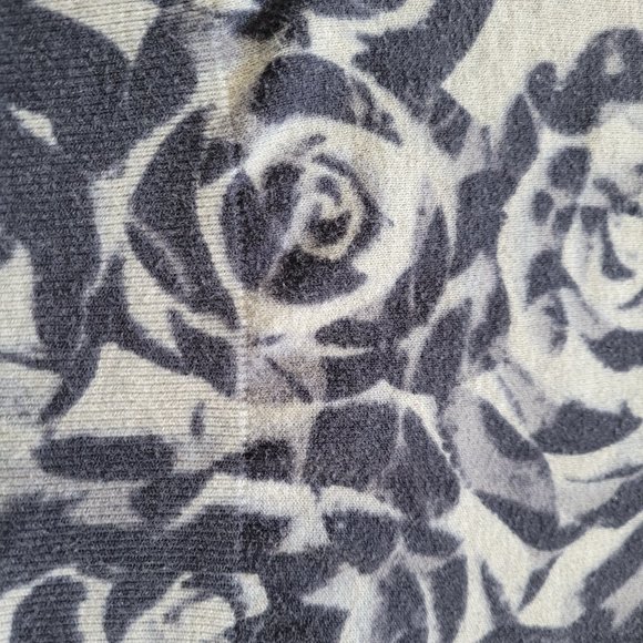 Lightweight soft cotton sweater - Picture 3 of 11